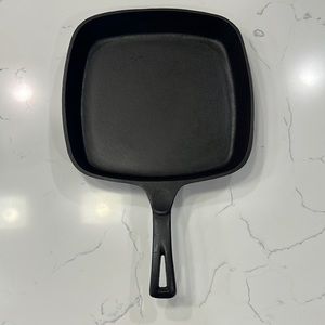 Vintage Unmarked Wagner Cast Iron Square Skillet